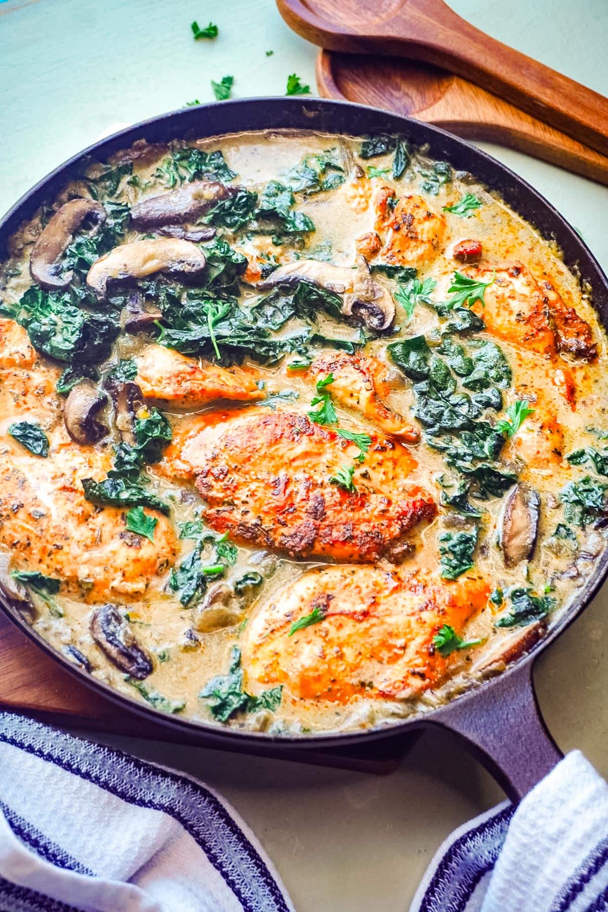 Healthy Tuscan Chicken in a skillet.