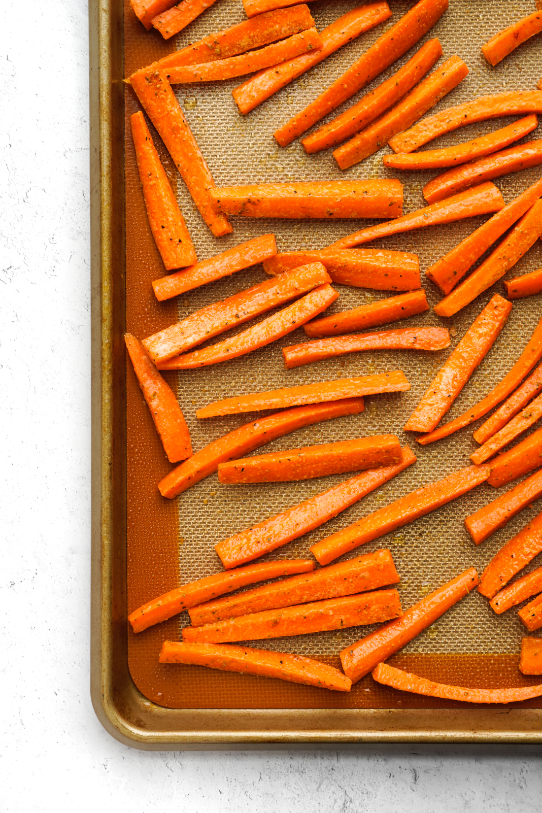 carrots on a baking sheet